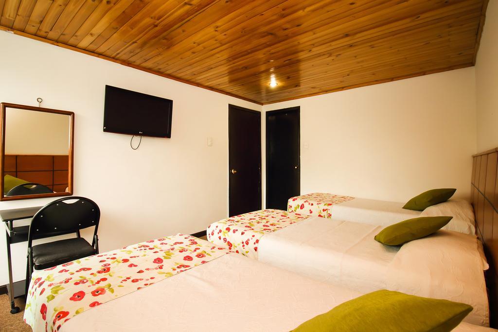 Hotel Casa Quinta Embajada Bogota Ngoại thất bức ảnh