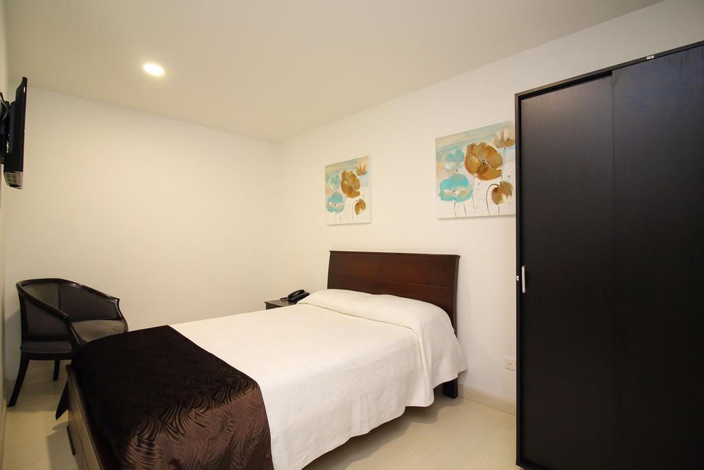 Hotel Casa Quinta Embajada Bogota Ngoại thất bức ảnh
