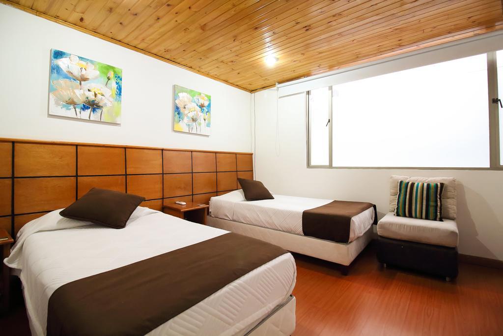 Hotel Casa Quinta Embajada Bogota Ngoại thất bức ảnh