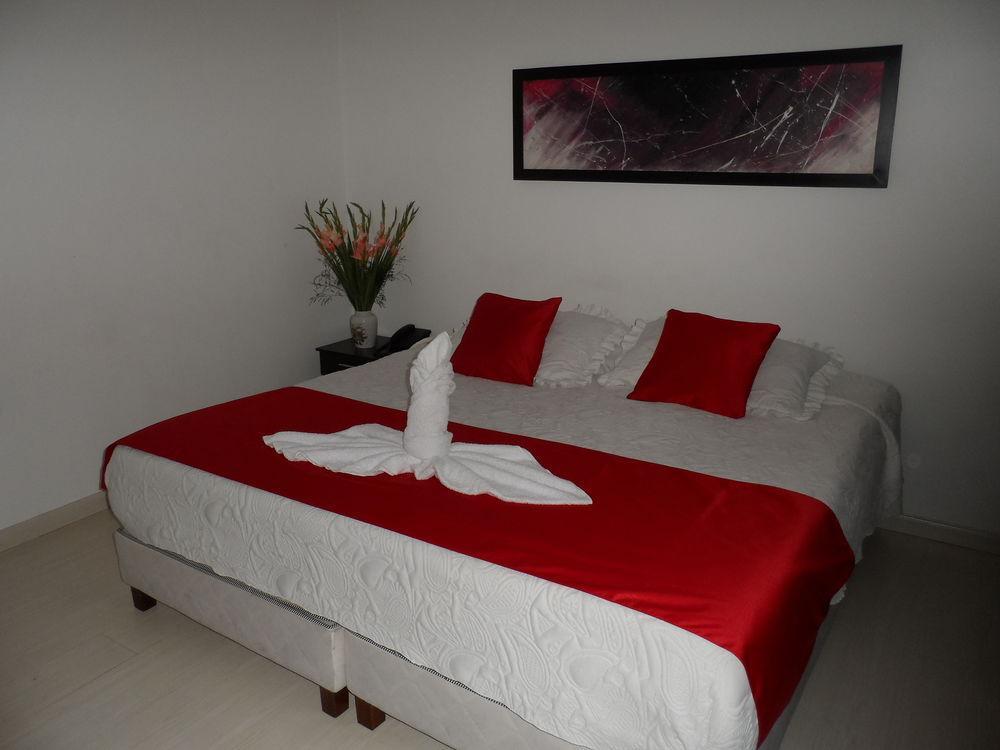 Hotel Casa Quinta Embajada Bogota Ngoại thất bức ảnh